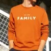 Le Sweat We Are Family Homme En Coton Bio Cannelle -Bijoux Magasin 1 0aeb6749 e0d9 4f99 9a50 99824aa59e32