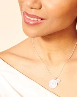 La Médaille Initiale - Argentée - 10mm -Bijoux Magasin 1 926f6fcf 9480 4c53 81f1 e97a07101de6