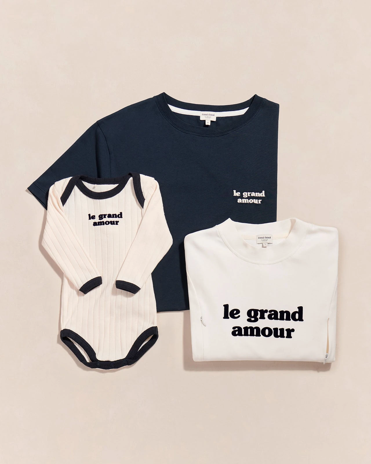 Le T-shirt D'allaitement Le Grand Amour En Coton Bio - Blanc 13 Le T-shirt D'allaitement Le Grand Amour En Coton Bio - Blanc – Image 11