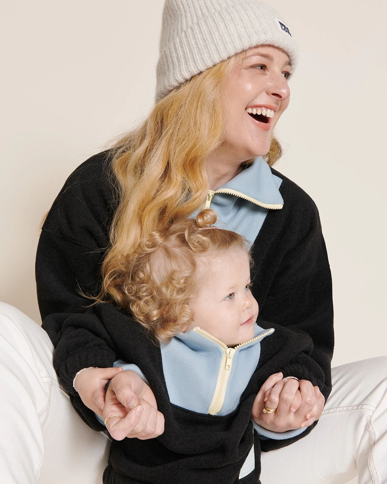 Le Duo De Sweats En Polaire Recyclée Gris 18 Le Duo De Sweats En Polaire Recyclée Gris – Image 16