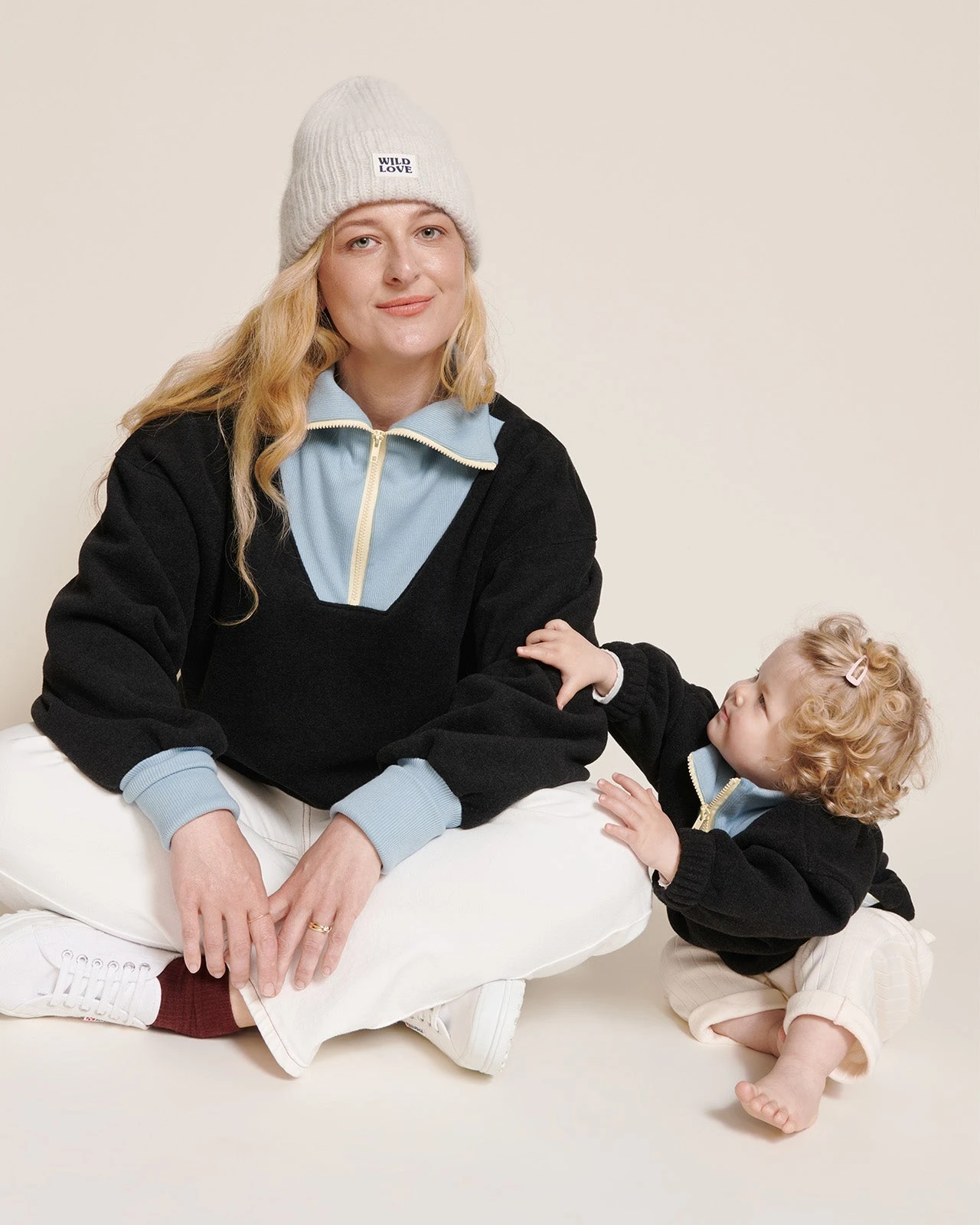 Le Sweat Sunny En Polaire Recyclée Et Col Zippé - Gris 16 Le Sweat Sunny En Polaire Recyclée Et Col Zippé - Gris – Image 14