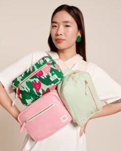 Uni La Banane Babette - Rose -Bijoux Magasin 23SBananeBabetteverte bananeBabettetulipes bananeBabetterose robeRoxanefemme hiphiphiptulipes emoiemoi 28 3277web