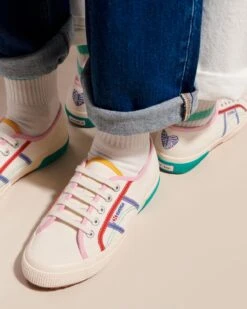 Les Tennis Superga X émoi émoi – Adulte – Ivoire -Bijoux Magasin 23SBasketSupergafemme chausettescoeur emoiemoi TOPSHOT 43 991web