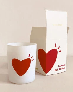 La Bougie L'amour Est Déclaré En Cire Végétale - Senteur Figuier - Rouge 15 La Bougie L'amour Est Déclaré En Cire Végétale - Senteur Figuier - Rouge -Bijoux Magasin 23SBougiel amourestdeclarerougeemoiemoi IMG 7605web