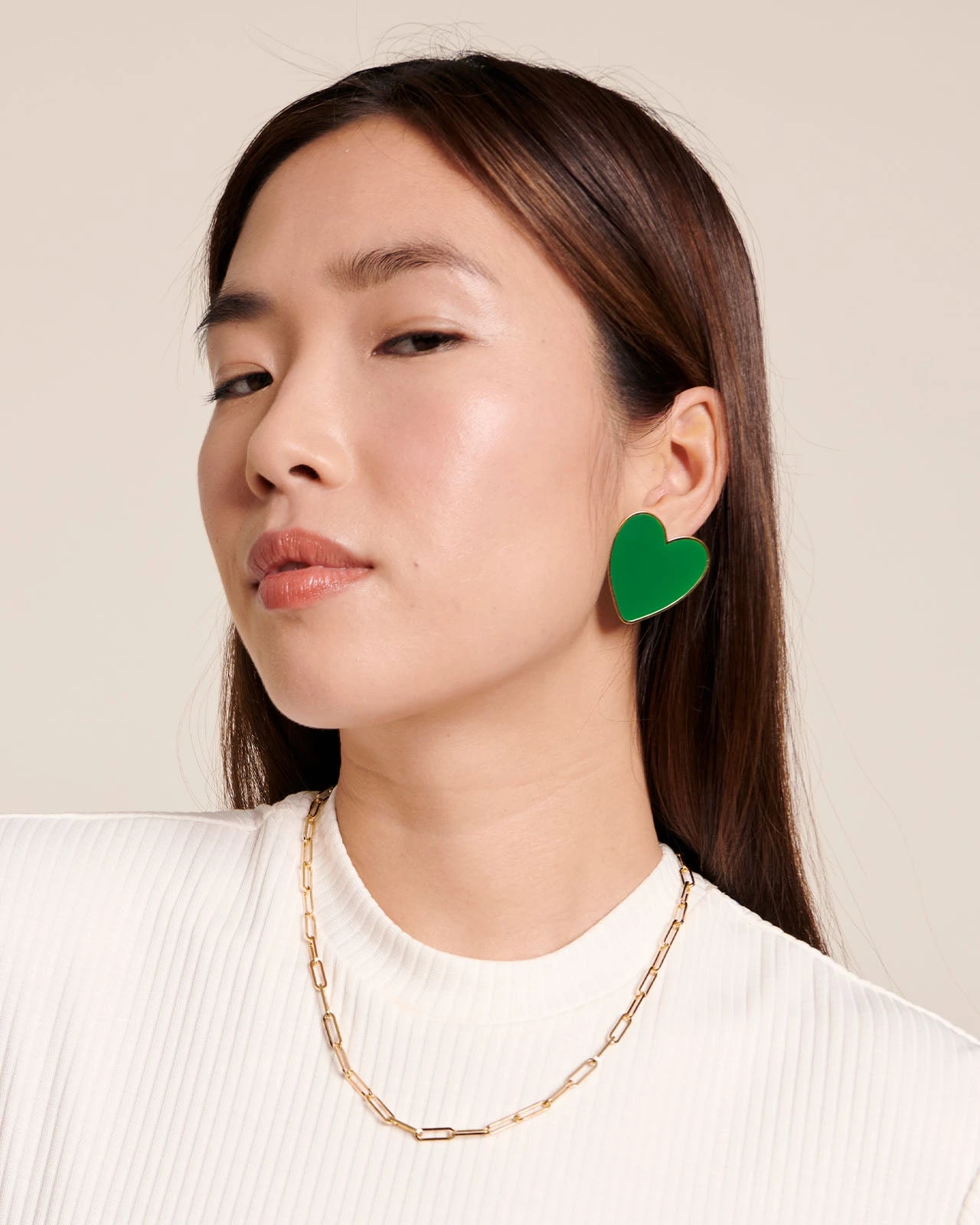 Les Boucles D'oreilles Big Love Grand Cœur Vert - Dorées à L'or Fin 24 Carats 3 Les Boucles D'oreilles Big Love Grand Cœur Vert - Dorées à L'or Fin 24 Carats