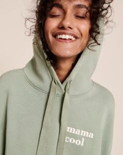 Le Hoodie Brodé Mama Cool En Coton Bio - Olive