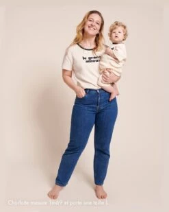 Le Duo De T-shirts Le Grand Amour Femme / Enfant - Crème -Bijoux Magasin 23SJeanindigo T shirtlegrandamourcremefemme T shirtlegrandamourenfantcreme PantalonLarscreme4emoiemoiwebtaille2 769f0e53 b4ad 4fcd a72b edb9007ffa88