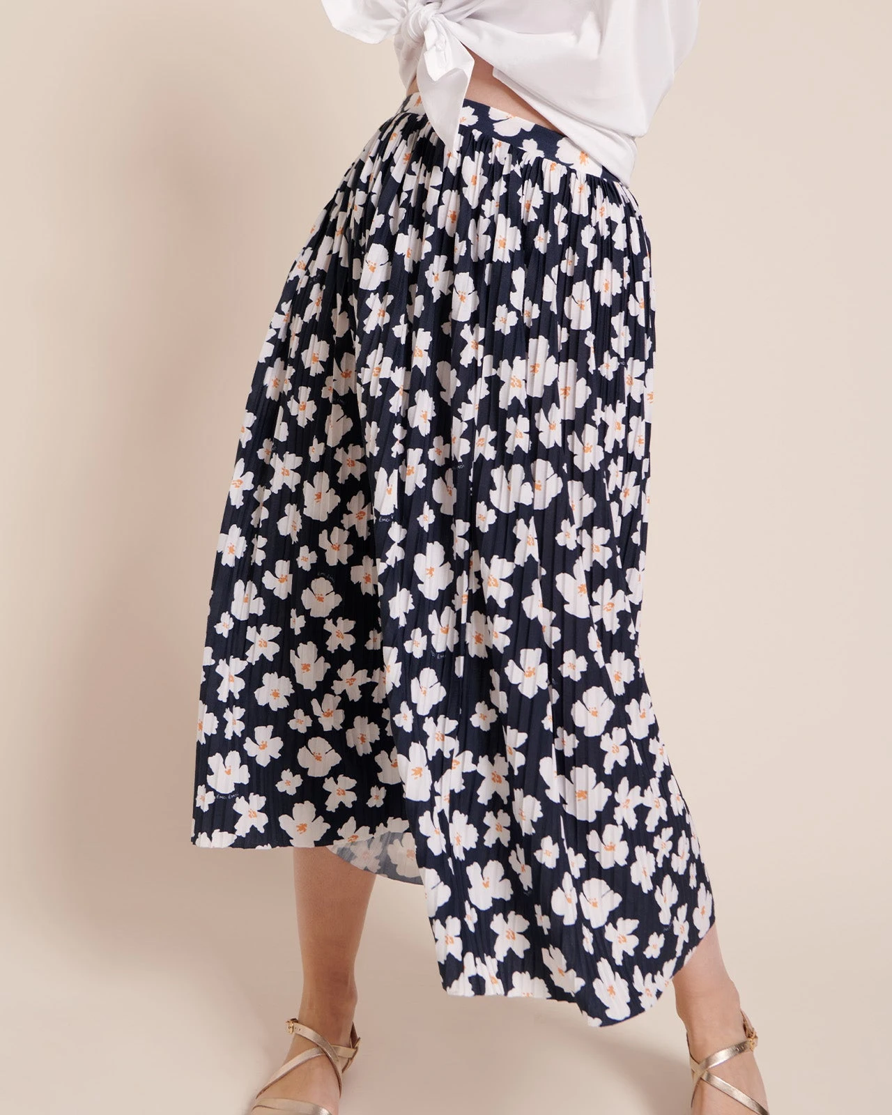 La Jupe Plissée Adèle Femme - Anémones Bleu Nuit 7 La Jupe Plissée Adèle Femme - Anémones Bleu Nuit – Image 5