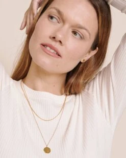 La Médaille Précieuse Mes Cœurs, Mes Amours - 17 Mm - En Vermeil -Bijoux Magasin 23SMedailleprecieuse Mescoeursmesamours chaineprecieuse50cm chaineprecieuse40cm emoiemoi 18 1256web cce51a32 bb10 4d40 a55a ddac098faa32