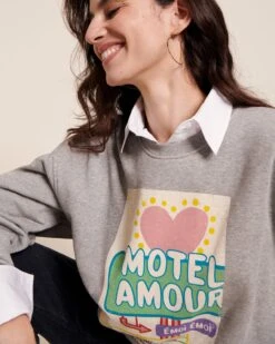 Le Sweatshirt Motel Amour En Coton Bio - Gris Chiné 12 Le Sweatshirt Motel Amour En Coton Bio - Gris Chiné -Bijoux Magasin 23SSweatMotelamour Creolescoeuremoiemoi 18 2197web