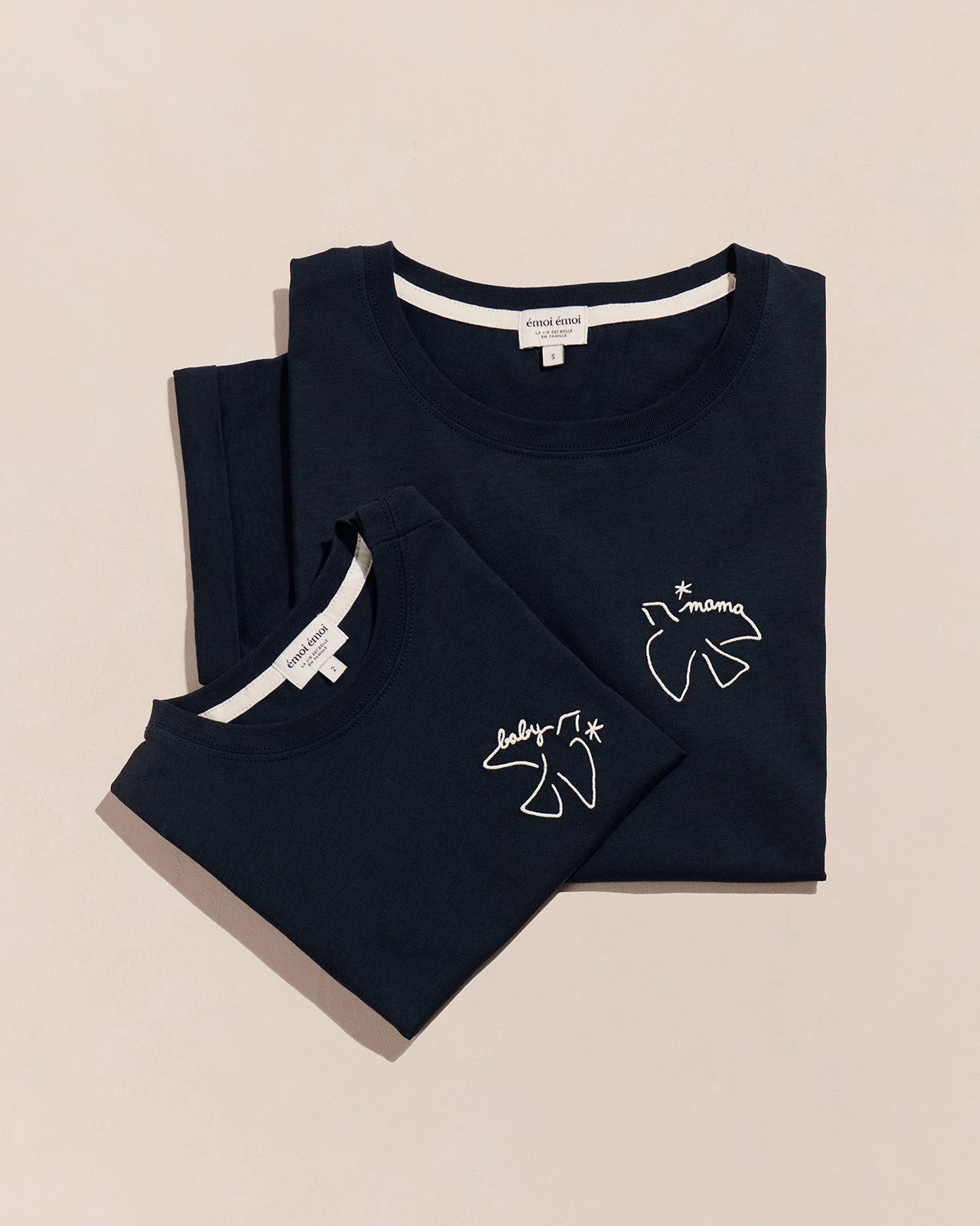 Le T-shirt Brodé Baby Bird En Coton Bio - Charbon 8 Le T-shirt Brodé Baby Bird En Coton Bio - Charbon – Image 6