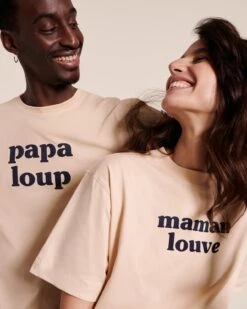 Le T-shirt Maman Louve En Coton Bio - Latte -Bijoux Magasin 23ST shirtfamilleloup T shirtmamanlouvelatte T shirtpapalouplatte emoiemoi 48 5273web