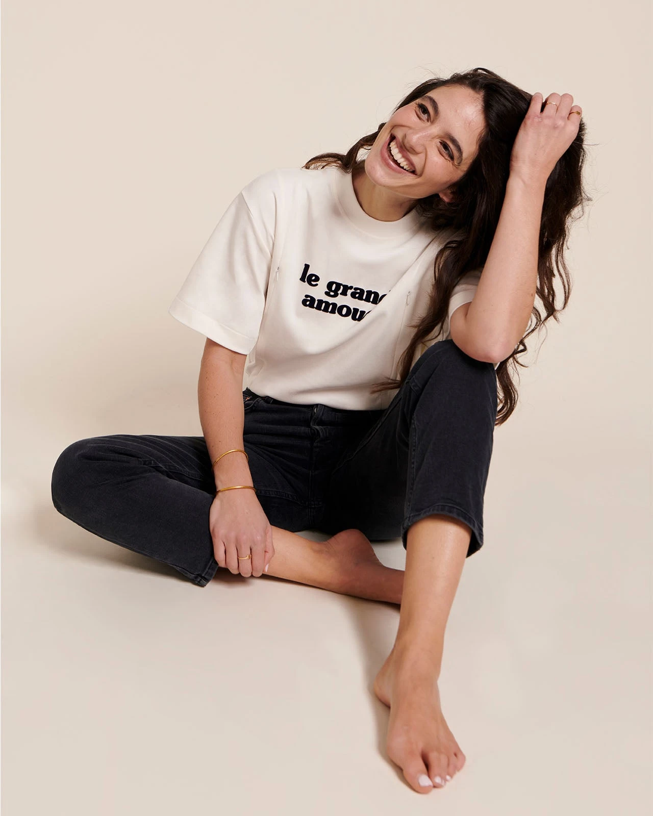 Le T-shirt D'allaitement Le Grand Amour En Coton Bio - Blanc 11 Le T-shirt D'allaitement Le Grand Amour En Coton Bio - Blanc – Image 9