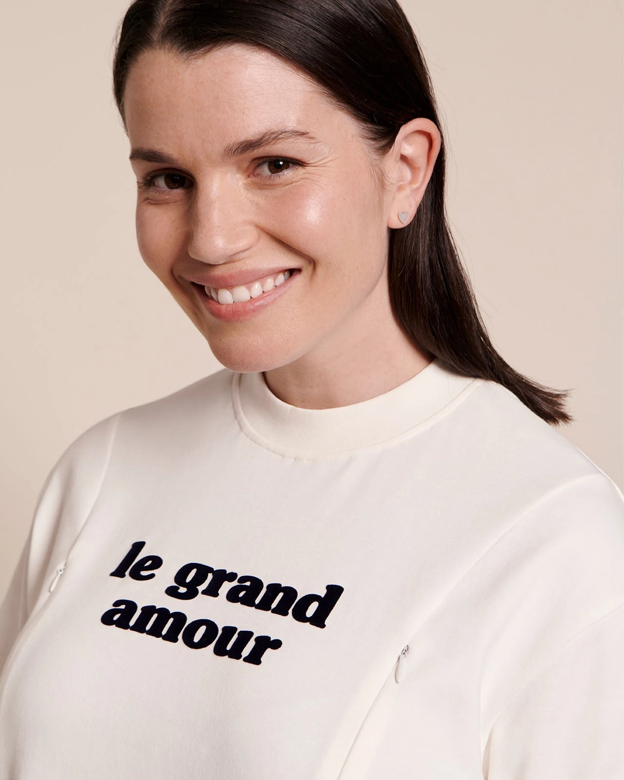 Le T-shirt D'allaitement Le Grand Amour En Coton Bio - Blanc 10 Le T-shirt D'allaitement Le Grand Amour En Coton Bio - Blanc – Image 8