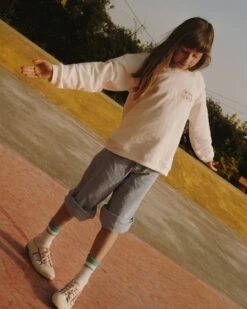 Le Sweat Love Runs The World Enfant En Coton Bio - Blanc -Bijoux Magasin 23Sbasketsupergafemme sweatloverunstheworldfemme pixelsfromanaisemoiemoi 0309web