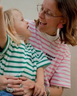 La Marinière Amore Mio Enfant En Coton Bio - Vert -Bijoux Magasin 23Smariniereamoremiorosefemme mariniereamoremioverteenfant emoiemoi lafamilledesloups 74web