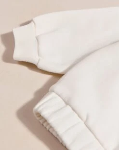 Le Sweat Petit Loup En Coton Bio - Blanc 9 Le Sweat Petit Loup En Coton Bio - Blanc -Bijoux Magasin 23Ssweatblanc emoiemoiTOPSHOT 19 916web