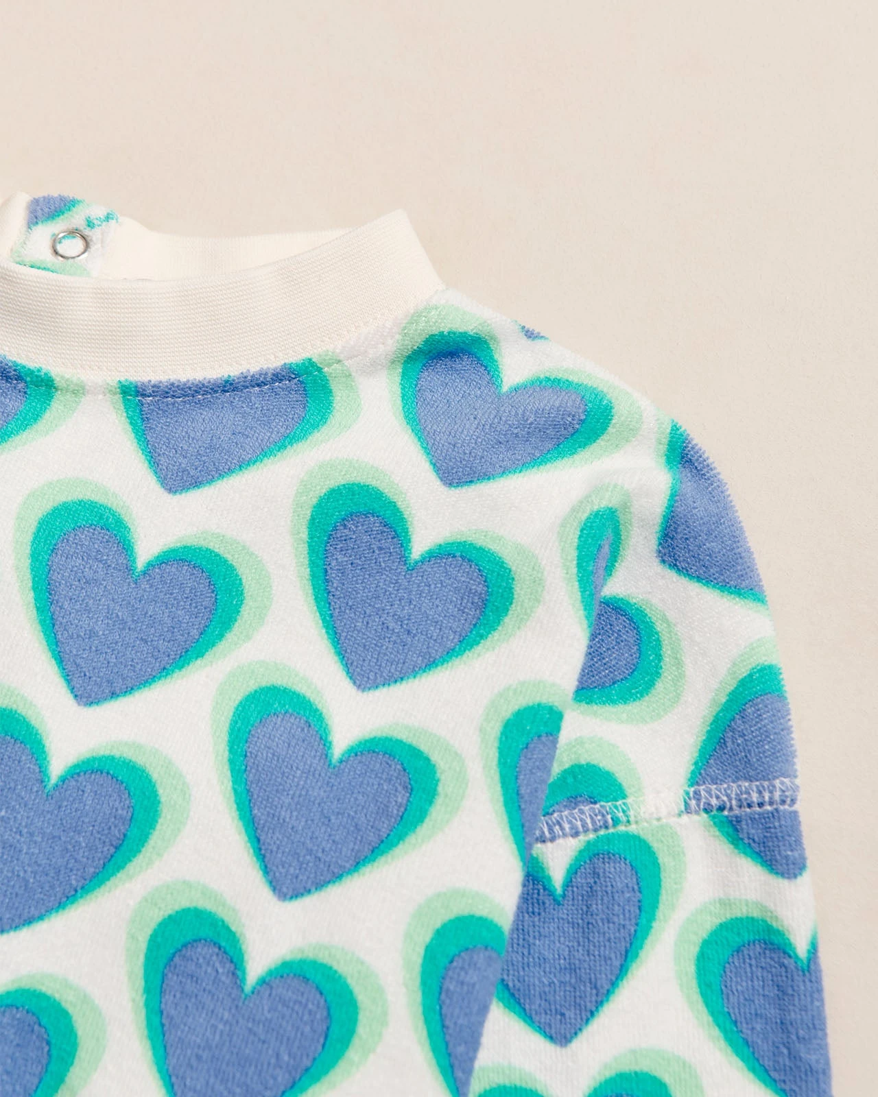 Le Sweat Sammy En éponge - Coeurs à L'infini 4 Le Sweat Sammy En éponge - Coeurs à L'infini – Image 2