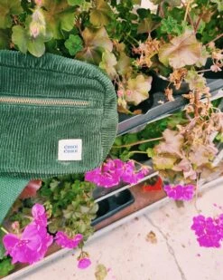 La Banane Babette En Velours Côtelé - Vert Nuit -Bijoux Magasin 23WBananeBabettevelourscotelevert emoiemoi LESFILLESDEJEANNEXEMOIEMOIFLOWERS123web