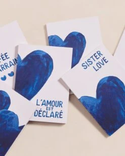 Le Carnet Sister Love - Cœurs Bleus -Bijoux Magasin 23WCarnetmessagebleu Compofront emoiemoi TOPSHOT 19 4772web 3f3db40e c0a5 49ef a005 5e83af3d6300