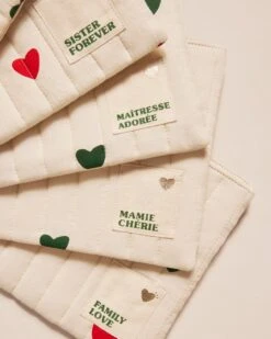 La Pochette Matelassée Coeurs - Message Au Choix - Crème -Bijoux Magasin 23WPochettecoeursvertsetrouges familylovemamiecheriemaitresseadoreesisterlove emoiemoiweb
