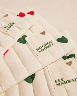 La Pochette Matelassée Coeurs - Message Au Choix - Crème -Bijoux Magasin 23WPochettecoeursvertsetrouges feemarrainenounouadoreetatalove emoiemoiweb