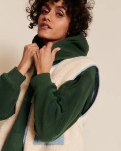 La Veste Vic Unisexe En Bouclette De Coton Bio - Crème 28 La Veste Vic Unisexe En Bouclette De Coton Bio - Crème -Bijoux Magasin 23WPolaireverteHoodievertMothernature VestemoumouteVicadulte emoiemoi 32 3268web c86384be 428f 4606 96e6 0615434eb687