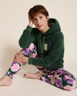 Le Hoodie Mother Nature En Polaire Recyclée - Vert Nuit -Bijoux Magasin 23WPolaireverteHoodievertMothernature legginganemonesflowertherapie emoiemoi 07 686web