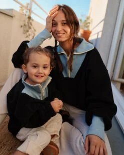 Le Sweat Sun En Polaire Recyclée Et Col Zippé - Gris -Bijoux Magasin 23WSweattrappeurpolairegrisanthracitesunenfantsunnyadulte pantalonlarsivoire clarabergesemoiemoi5web 186e3a0d c43c 4183 a92c c4616166ec2b