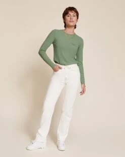 Le Haut Janis En Lyocell - Vert Sauge -Bijoux Magasin 23WT shirtJanisvertsauge jeanblanc braceletchainemaillons emoiemoi 02 390web