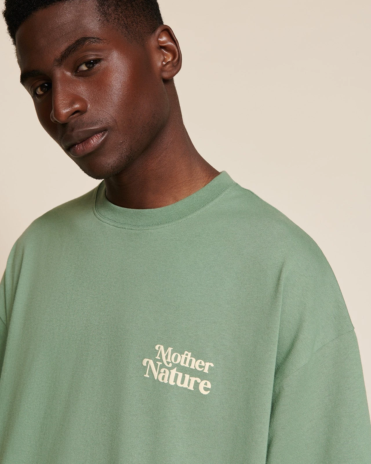 Le T-shirt Love Your Mother Nature Unisexe En Coton Bio - Vert Sauge 7 Le T-shirt Love Your Mother Nature Unisexe En Coton Bio - Vert Sauge – Image 5