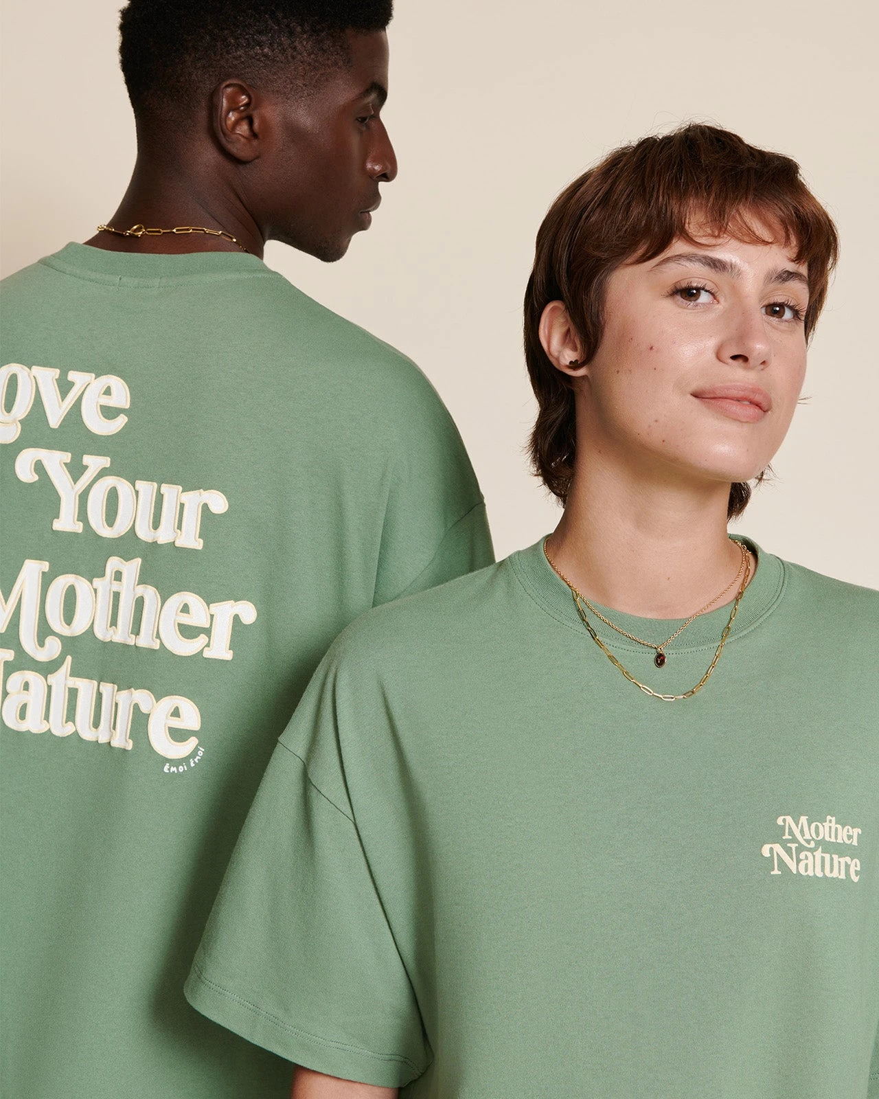 Le T-shirt Love Your Mother Nature Unisexe En Coton Bio - Vert Sauge 5 Le T-shirt Love Your Mother Nature Unisexe En Coton Bio - Vert Sauge – Image 3