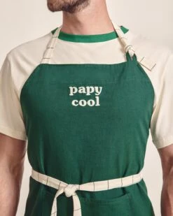 Le Duo De Tabliers Mamie Cool X Papy Cool En Coton Bio -Bijoux Magasin 23WTablierPapyCoolrougeemoiemoiweb 5e254d92 22c2 43b6 97b4 0101e4822f4c