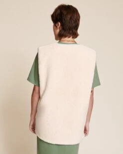 La Veste Vic Unisexe En Bouclette De Coton Bio - Crème 40 La Veste Vic Unisexe En Bouclette De Coton Bio - Crème -Bijoux Magasin 23WVestemoumouteVicadulte emoiemoi 01 131web