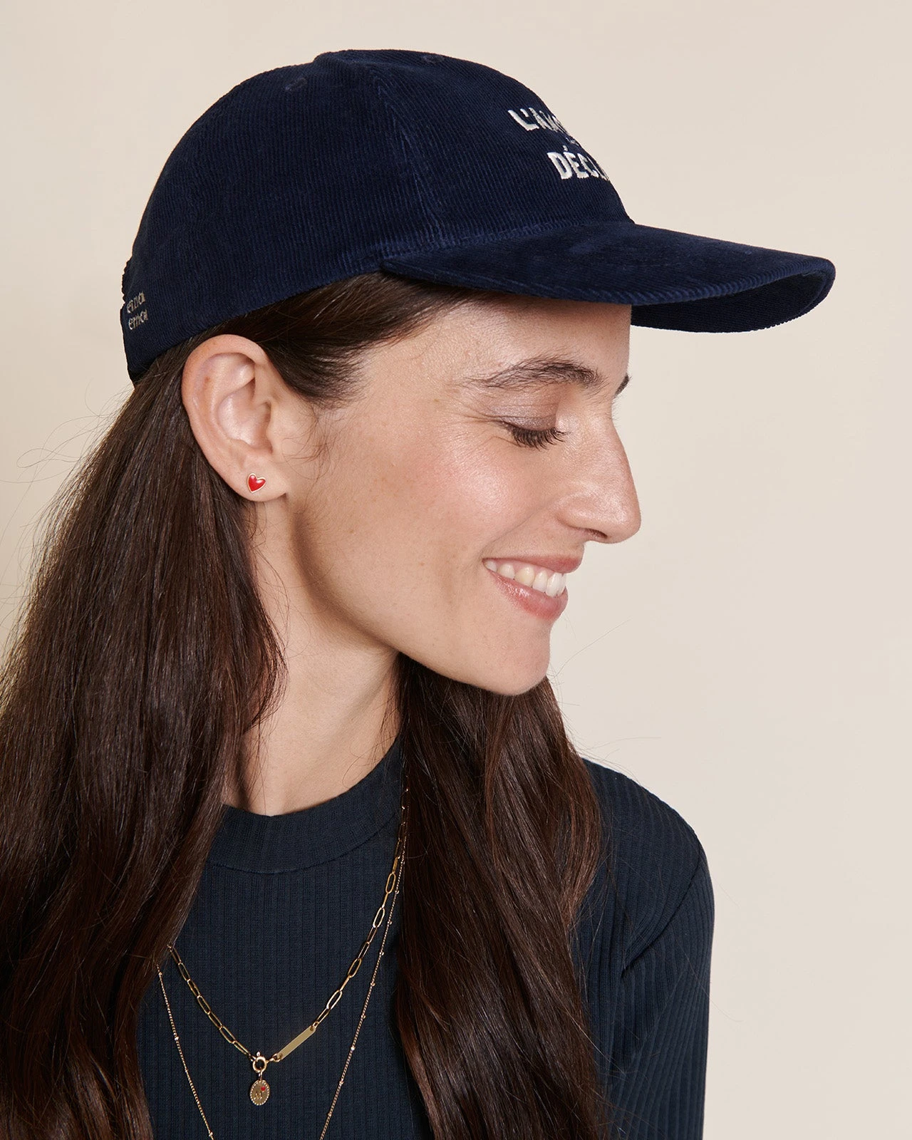 La Casquette L'amour Est Déclaré En Velours Côtelé - Navy 6 La Casquette L'amour Est Déclaré En Velours Côtelé - Navy – Image 4