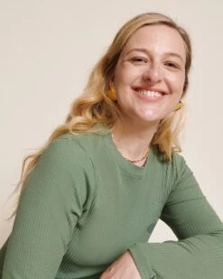 Le Haut Janis En Lyocell - Vert Sauge -Bijoux Magasin 23WloukoumsaugeT shirtJanisvertsauge bouclesd oreillebiglovedorees emoiemoi 20 1553web