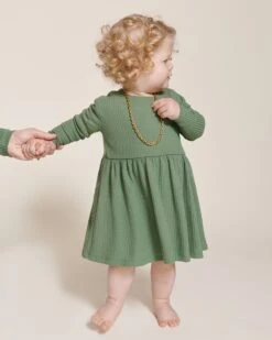 La Robe Romy Enfant En Lyocell - Vert Sauge -Bijoux Magasin 23Wloukoumsaugeroberomyvertsauge emoiemoi 20 1562web