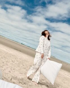 Le Pyjama Moutons De L'espace Femme En Coton Bio Nid D'abeille - Blanc -Bijoux Magasin 23Wpyjamasmoutonsdel espace emoiemoi 13 2680web b17527ef 94e2 4e1f b6be cb4aca451b94