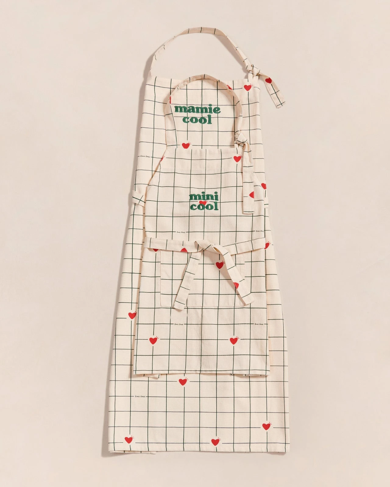 Le Tablier Mamie Cool à Carreaux En Coton Bio - Crème 5 Le Tablier Mamie Cool à Carreaux En Coton Bio - Crème – Image 3