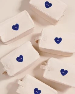 La Trousse De Toilette Je T'aime - Nature -Bijoux Magasin 23Wtroussedetoilettecoeursignature PapaPapyFrereTontonParrainJet aime emoiemoi 03 8102web 9e411668 1921 413f 9051 6c79fc38795f