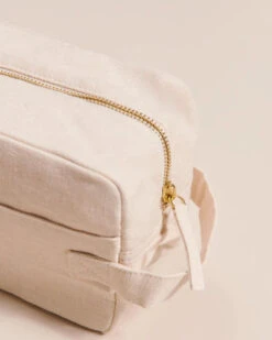 La Trousse Demain Beauty Et émoi émoi -Bijoux Magasin 23Wtroussedetoilettecoeursignature emoiemoi 03 800web 545x ea5b9ae3 02b7 45d1 9415 41583a8b1a22