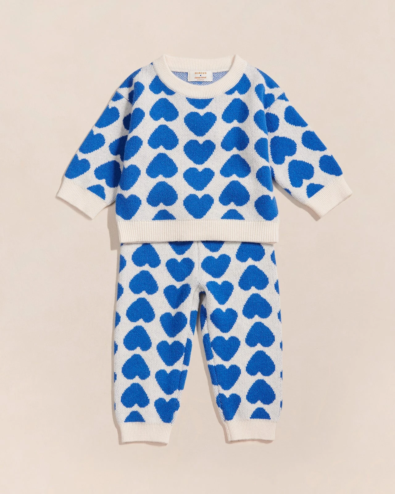 Le Pantalon Max En Cachemire - Cœurs Bleus - Hircus X émoi émoi 7 Le Pantalon Max En Cachemire - Cœurs Bleus - Hircus X émoi émoi – Image 5