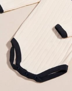 Le Body Le Grand Amour En Coton Bio - Crème -Bijoux Magasin BodyLeGrandAmour5 1280x1600px