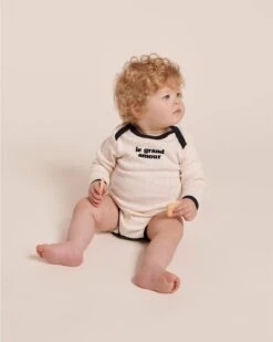 Le T-shirt Et Le Body Le Grand Amour - Crème -Bijoux Magasin BodyLeGrandAmourCreme2 1280x1600px 66ccd89c f2a2 4b28 b799 92199612ccc2