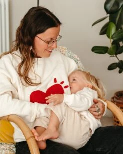 Le Sweat D'allaitement L'amour Est Déclaré Femme En Coton Bio - Crème -Bijoux Magasin COMPOSWl amourestdeclarefemmeminiallaitement3 1280x1600px