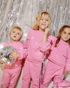 Le Sweat Embossé Le Grand Amour Enfant En Coton Bio - Rose -Bijoux Magasin COMPOSWlegrandamourroseenfantpantalonroseenfant3 1280x1600px 40ae00b9 f6a5 403c a352 e45e6b87240a