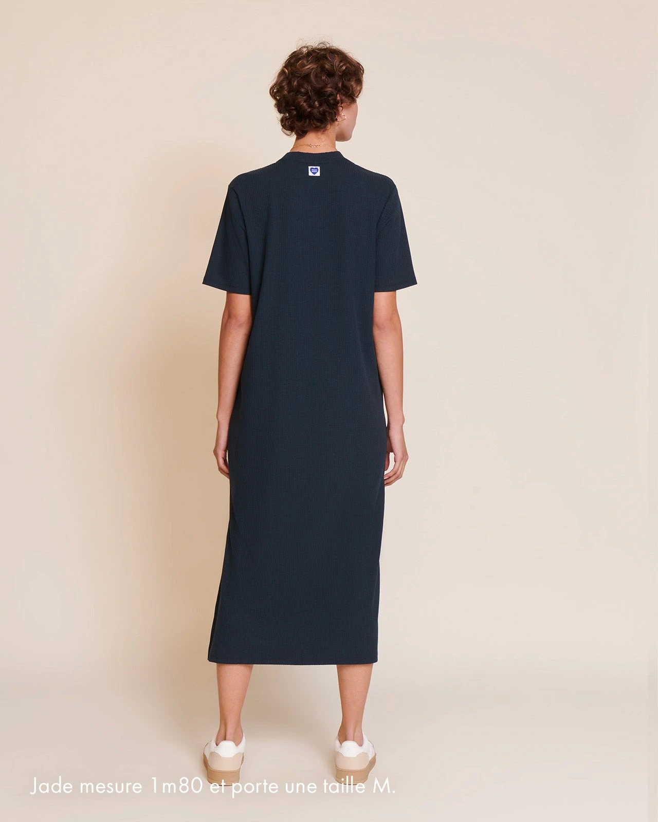 La Robe Roxane Allaitement En Lyocell Côtelé - Charbon 9 La Robe Roxane Allaitement En Lyocell Côtelé - Charbon – Image 7