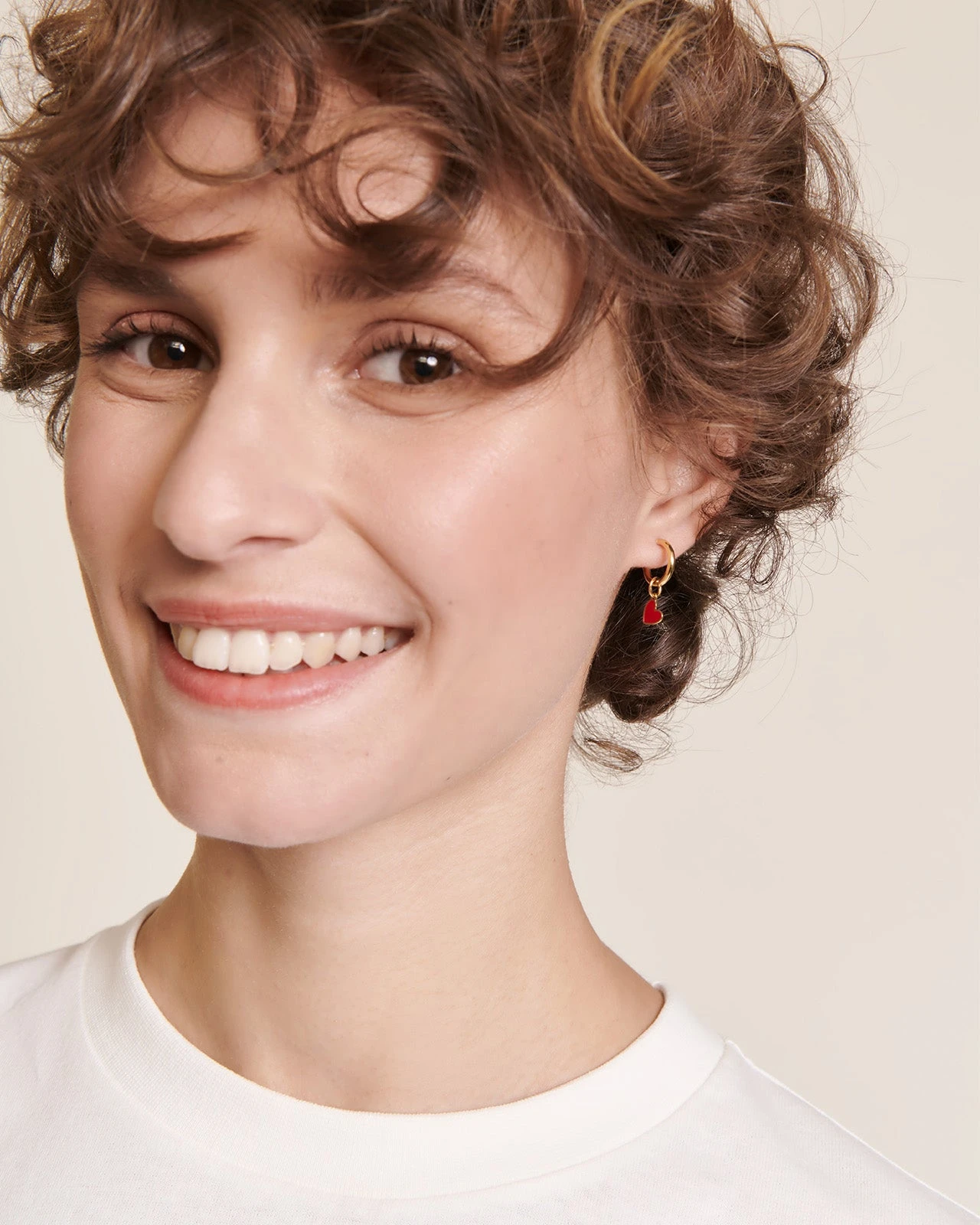 Les Créoles Carmen - Dorés à L'or Fin 24 Carats - 12 Mm 5 Les Créoles Carmen - Dorés à L'or Fin 24 Carats - 12 Mm – Image 3