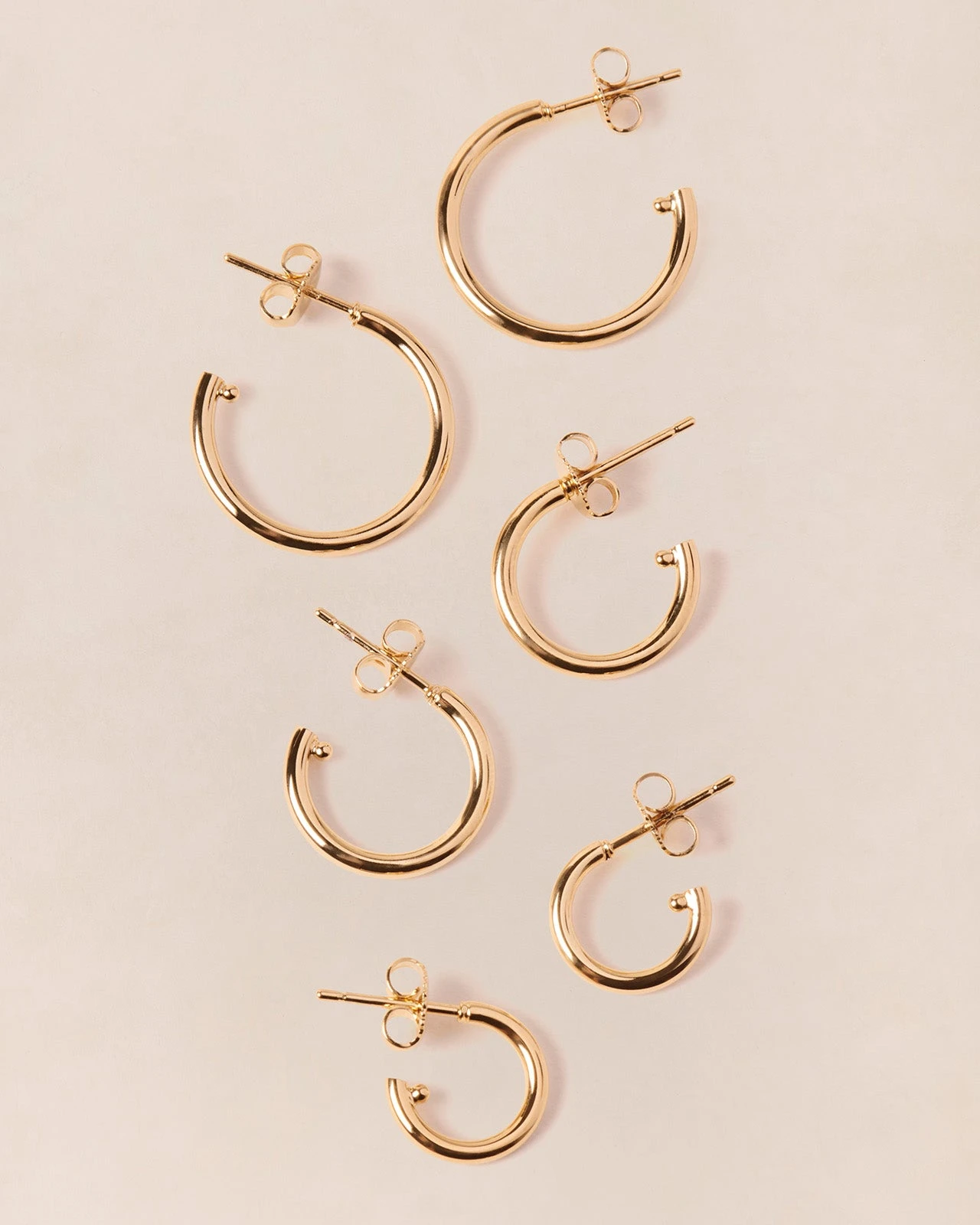 Les Créoles Carmen - Dorés à L'or Fin 24 Carats - 12 Mm 14 Les Créoles Carmen - Dorés à L'or Fin 24 Carats - 12 Mm – Image 12