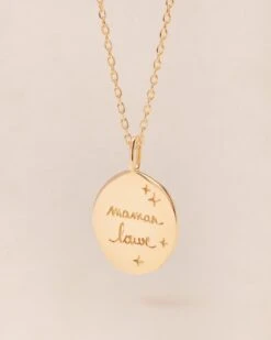 La Médaille Précieuse Seule Maman Louve - En Vermeil - 17mm 15 La Médaille Précieuse Seule Maman Louve - En Vermeil - 17mm -Bijoux Magasin PERMANENT BIJOUXPRECIEUX MedailleprecieusemessageMamanLouve emoiemoi 1514web